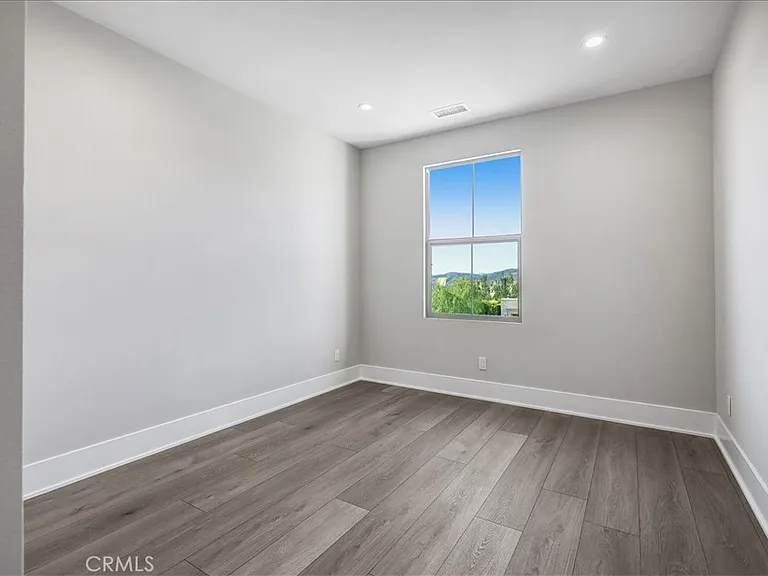 212 Mistwater — Photo 34