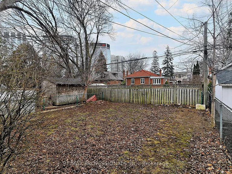 1213 Islington Ave — Photo 23