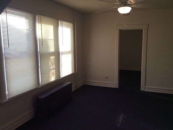 5th image of 542 Caroline Pl #1