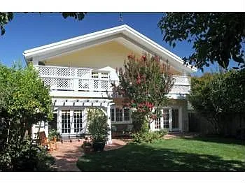 66 Walnut Ave photo 1