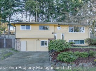 50 157th Ave SE, Bellevue, WA 98008