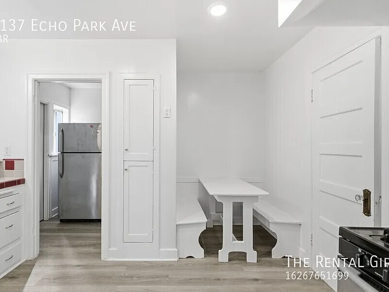1137 Echo Park Ave — Photo 2