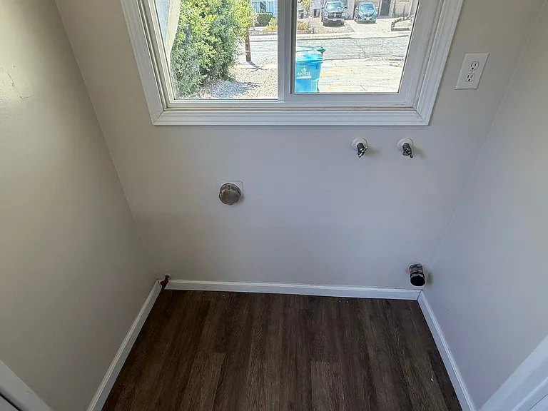 6315 Lake Arago Ave — Photo 24