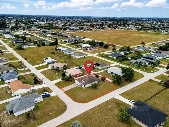 2220 NE 5th AVE, CAPE CORAL, FL 33909