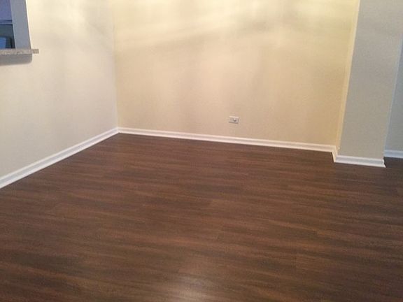 3rd image of 1097 N Claremont Dr
