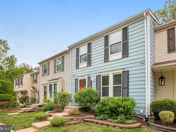15016 Oak Crest Ct, Dumfries, VA 22025