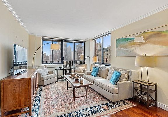 3rd image of 343 E 74th St APT 17B