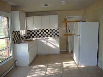 2nd image of 1203 E Overton Rd