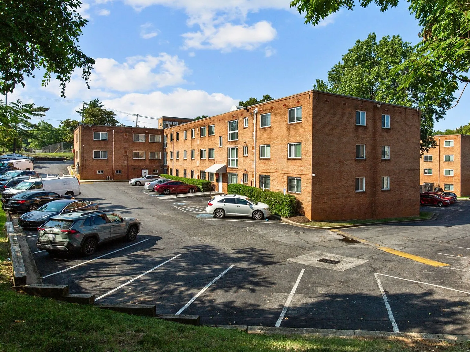 Anacostia Gardens — Photo 4