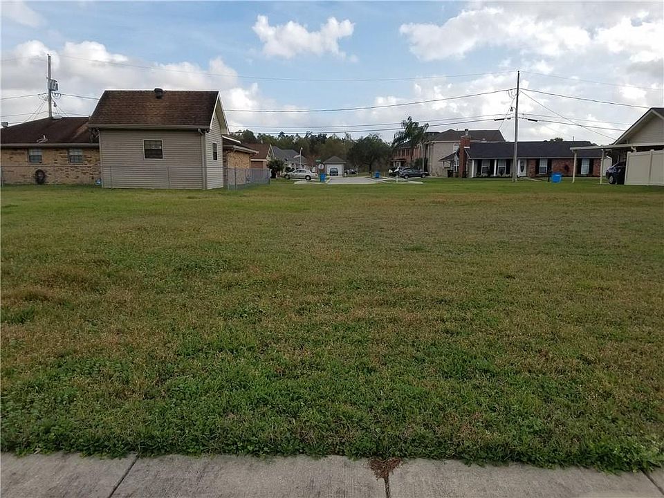 1st image of 2705 Nancy Dr