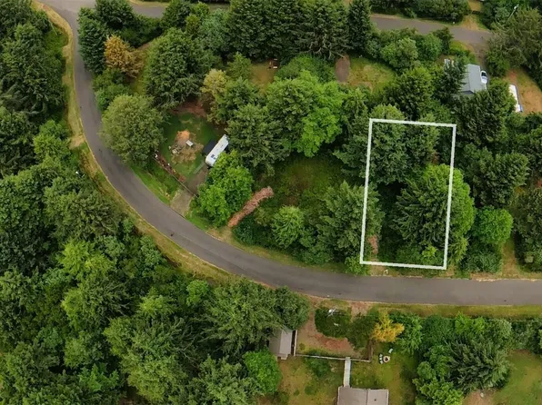 372 Cygnus Avenue SW, Ocean Shores, WA 98569