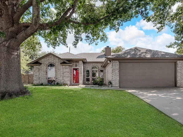 1109 Steven St, Burleson, TX 76028