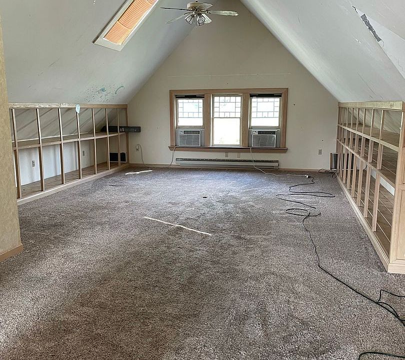 1st image of 608 High St APT A