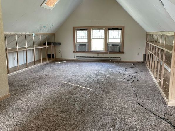 608 High St APT A