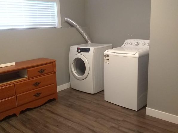 3 bedroom rental in Surrey — photo 12