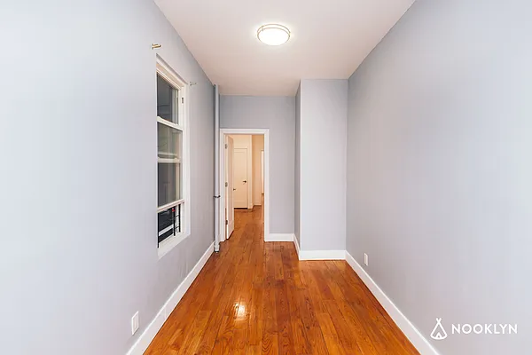 Rented by Nooklyn NYC LLC | media 18