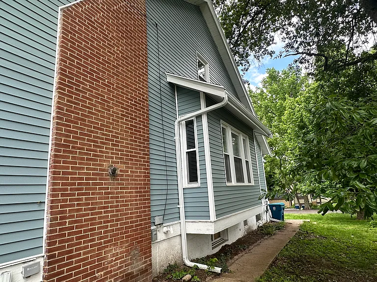 Lackland Rd — Photo 17