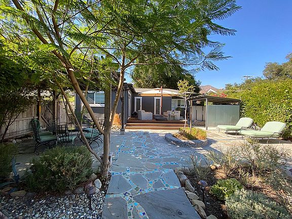 3rd image of 308 W Eucalyptus St