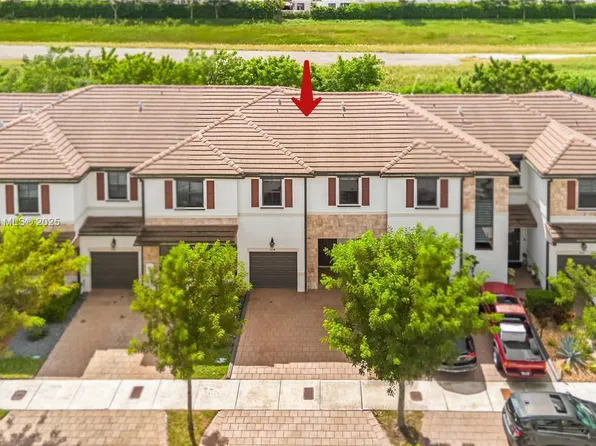 3354 W 100th Ter, Hialeah, FL 33018