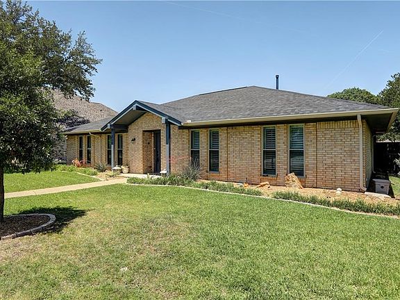 2nd image of 316 Shady Hill Dr