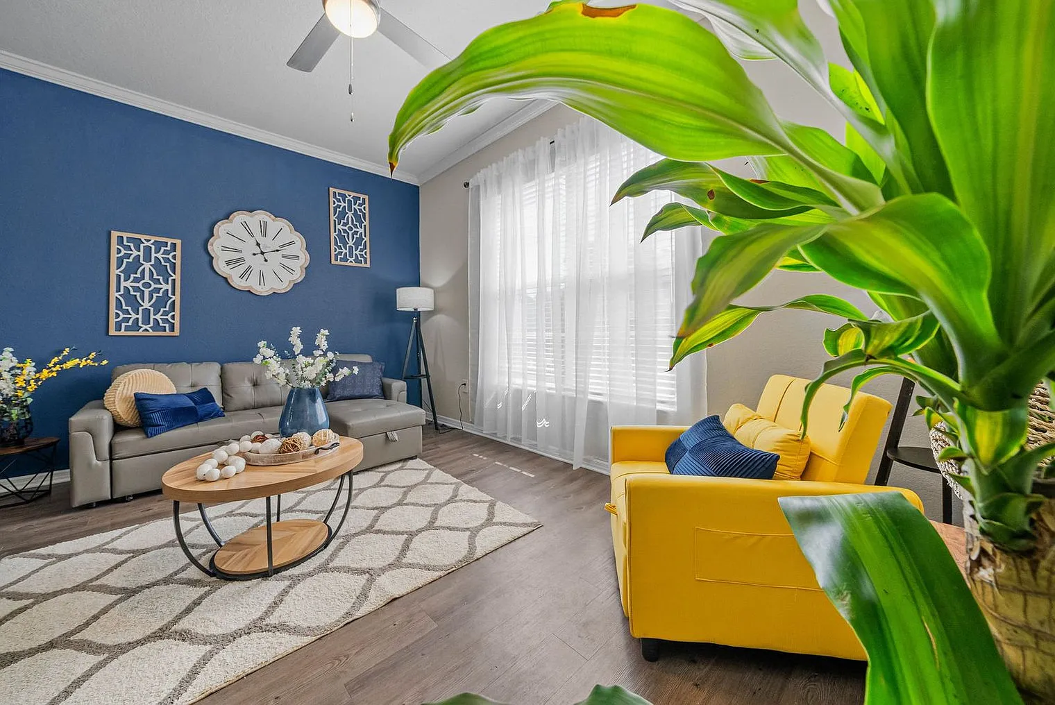 2 bed, 2.0 bath, 1345 sqft, $4,079 — Photo 1