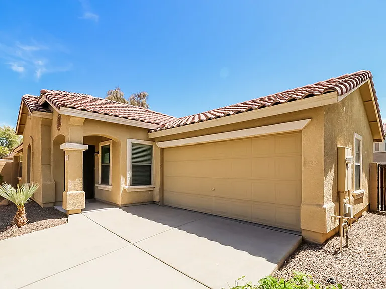 16910 W Marconi Ave — Photo 2