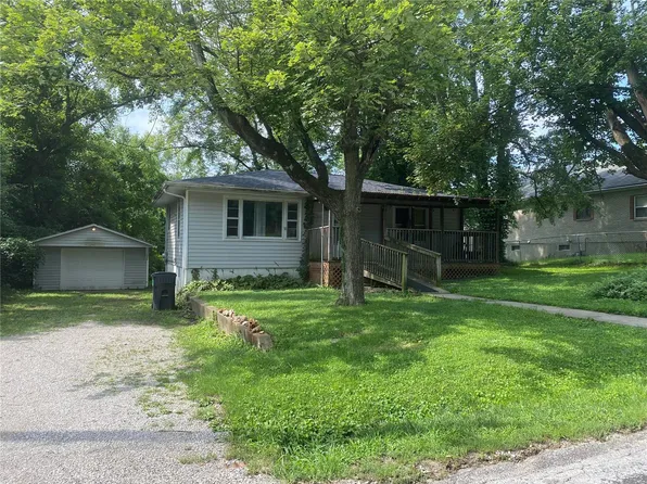 532 Melbourne Dr, Belleville, IL 62223