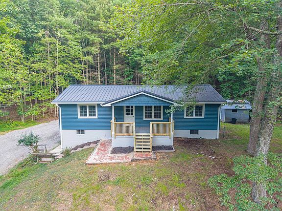 2nd image of 506 Hidden Valley Rd