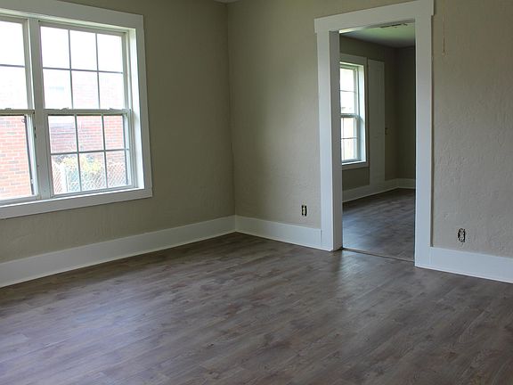 5th image of 1844 N Denver Ave #A