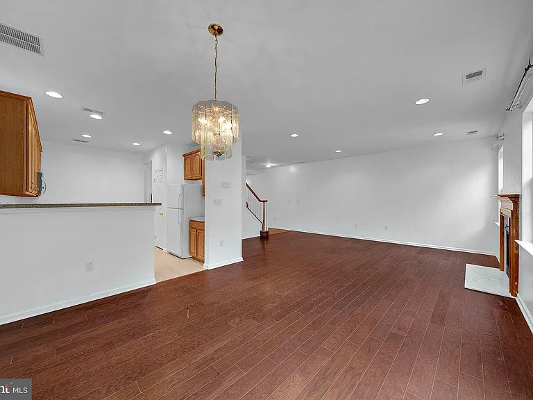 21 Blake Dr — Photo 7