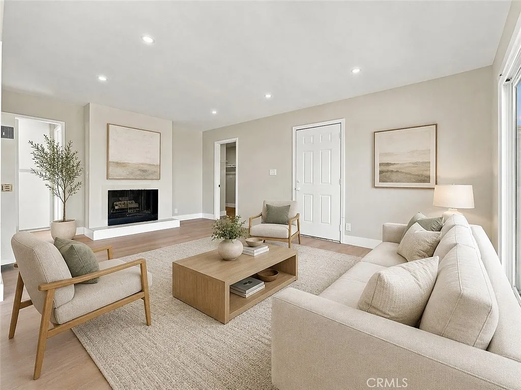 3 bed, 1350 sqft, $3,200 — Photo 4
