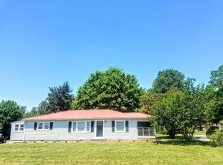 230 Grayland St, Lexington, NC 27295