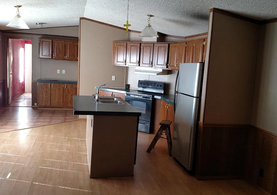 649 Waterwood Loop