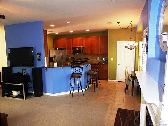 4th image of 2633 Windsor Chase Dr