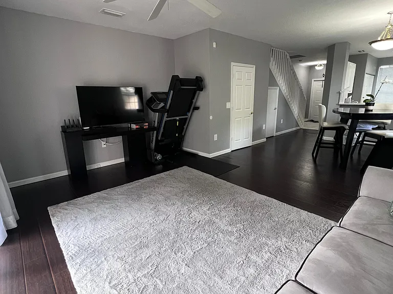 681 NW 42nd Ave — Photo 10