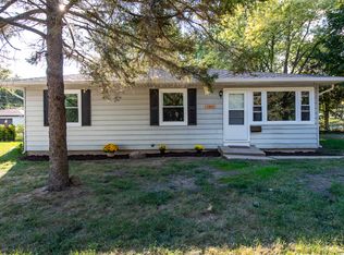 1903 20th St, Zion, IL 60099