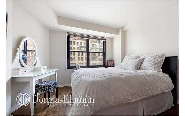 Rented by Douglas Elliman | media 2