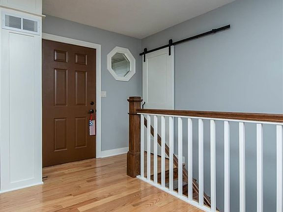 3rd image of 3333 Burlwood Dr