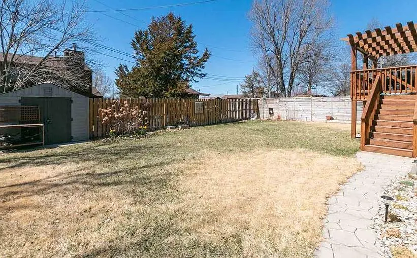 1512 Knollcrest Dr — Photo 4