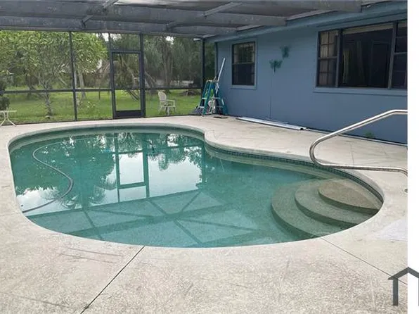 3208 A Rd, Loxahatchee, FL