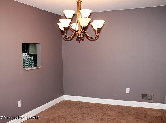 5th image of 143 Clubhouse Dr