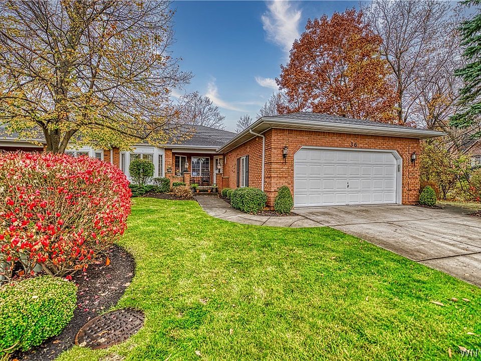 1st image of 36 Hampton Hill Dr