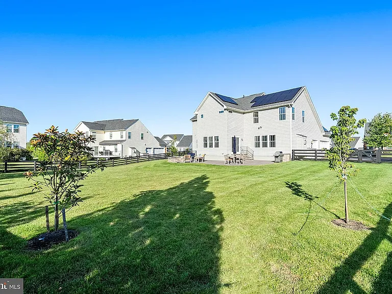 26769 Crusher Dr — Photo 30