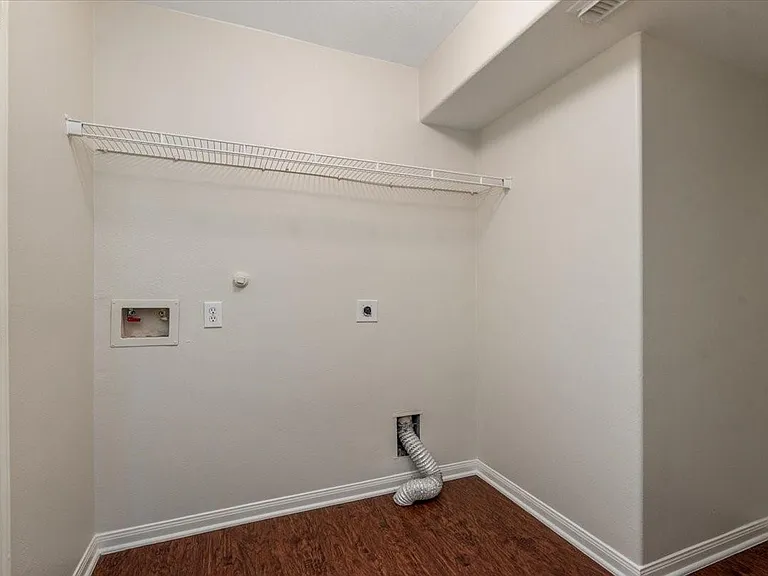 6023 Barany Ct — Photo 39