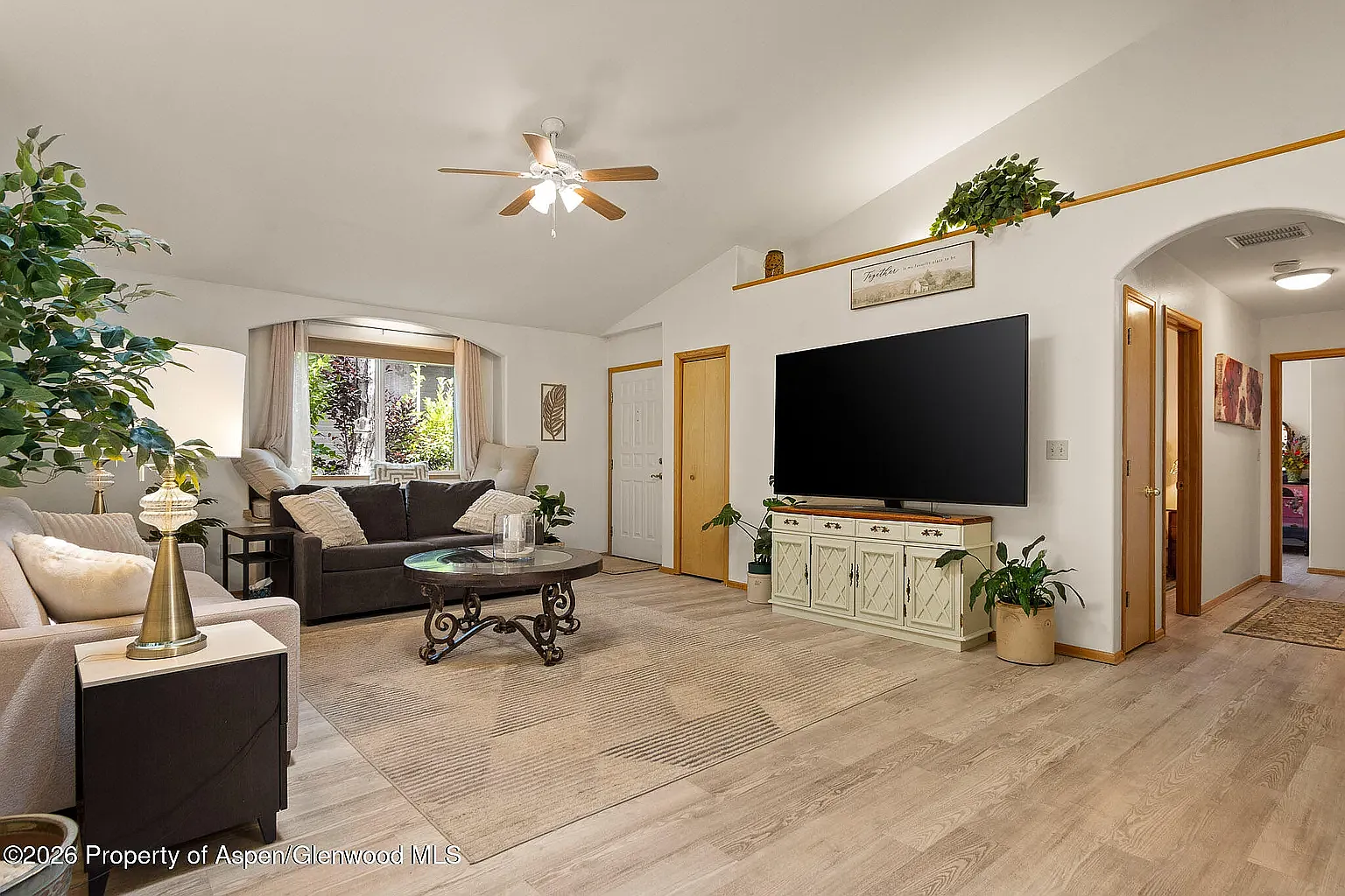 3 bed, 1628 sqft, $3,200 — Photo 3