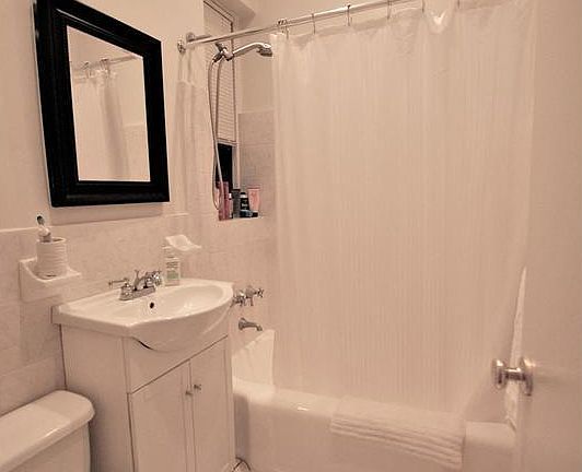 5th image of 48 E End Ave Unit 48-3D