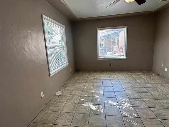 2nd image of 626 W Vassar Ave