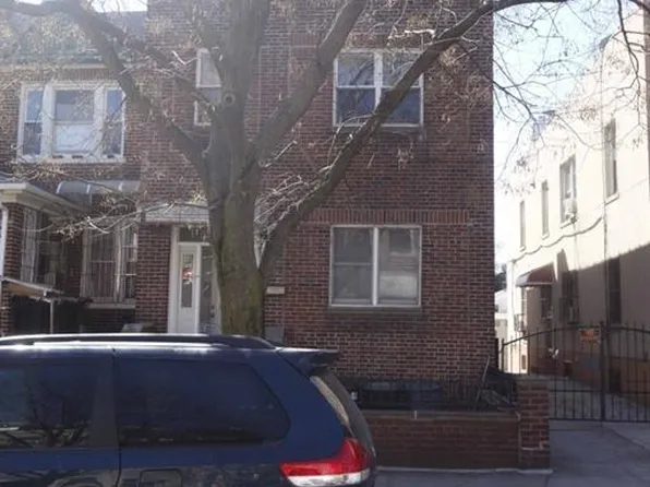 724 50th St, Brooklyn, NY 11220