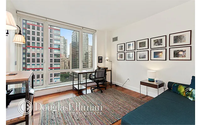 Rented by Douglas Elliman | media 16