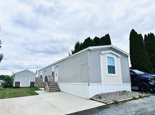 1024 Cedar St N, Laurys Station, PA
